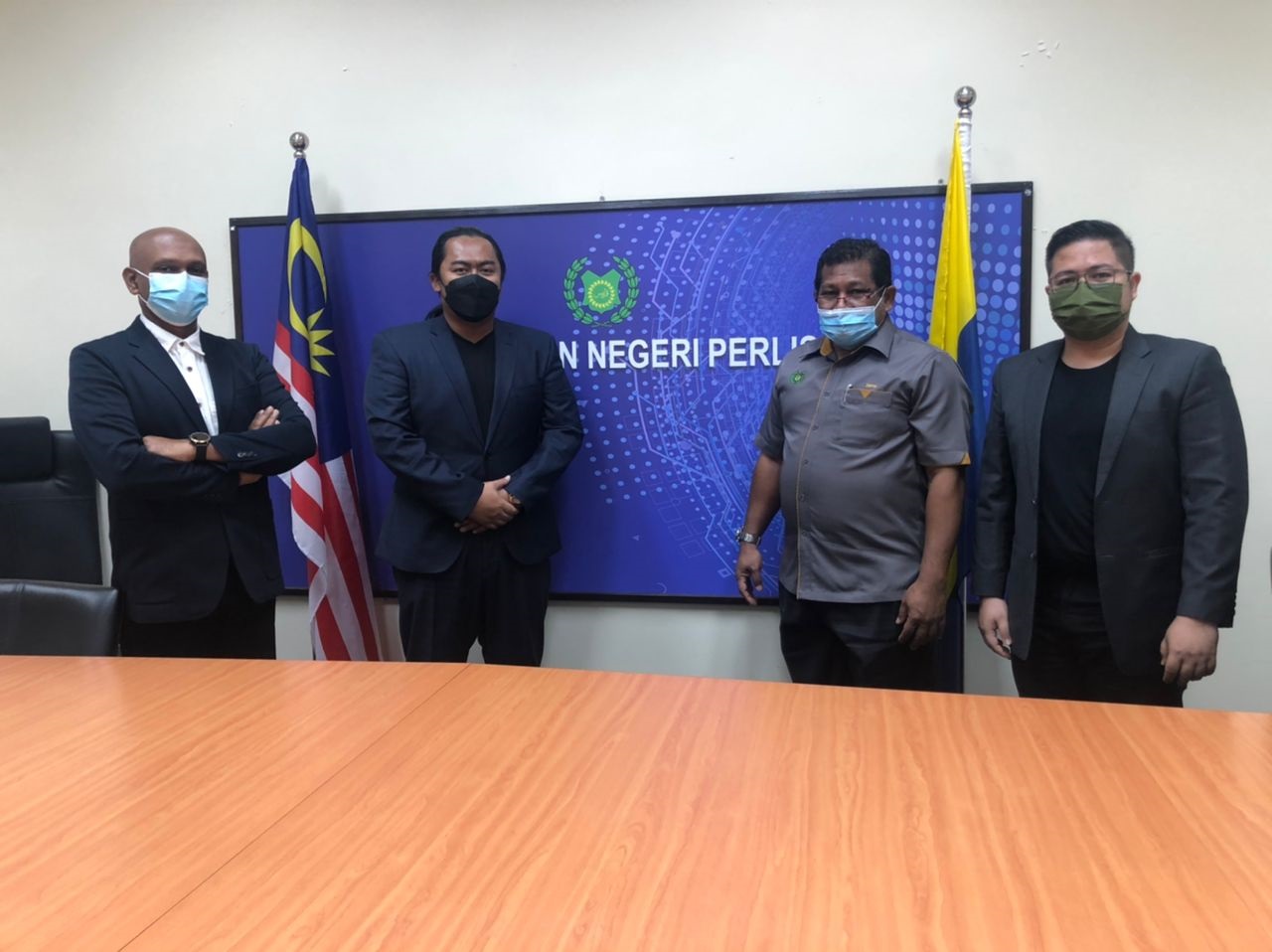 Eddi representatives during the Perlis state presentation visit