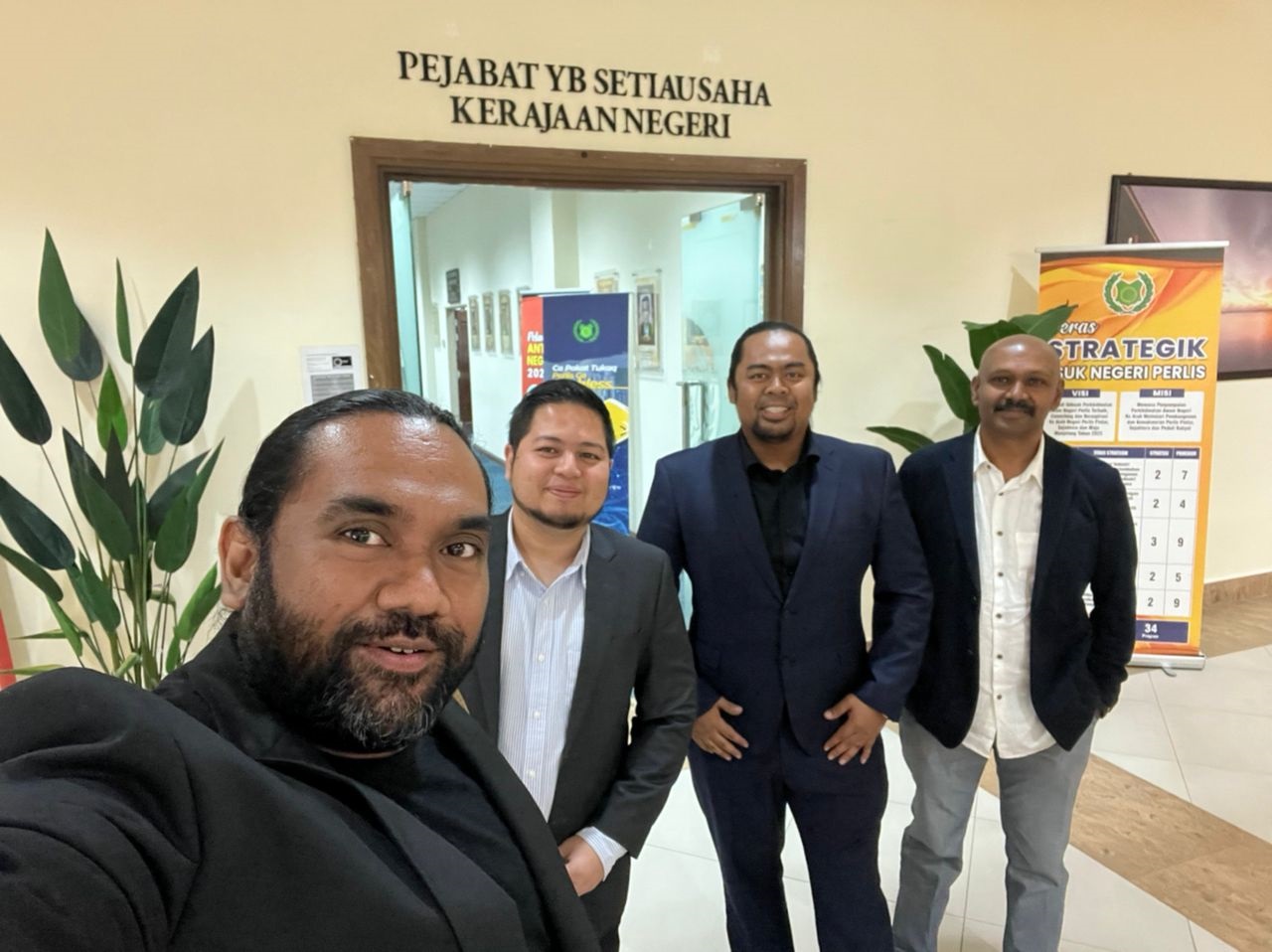 Representatives at the Perlis state office